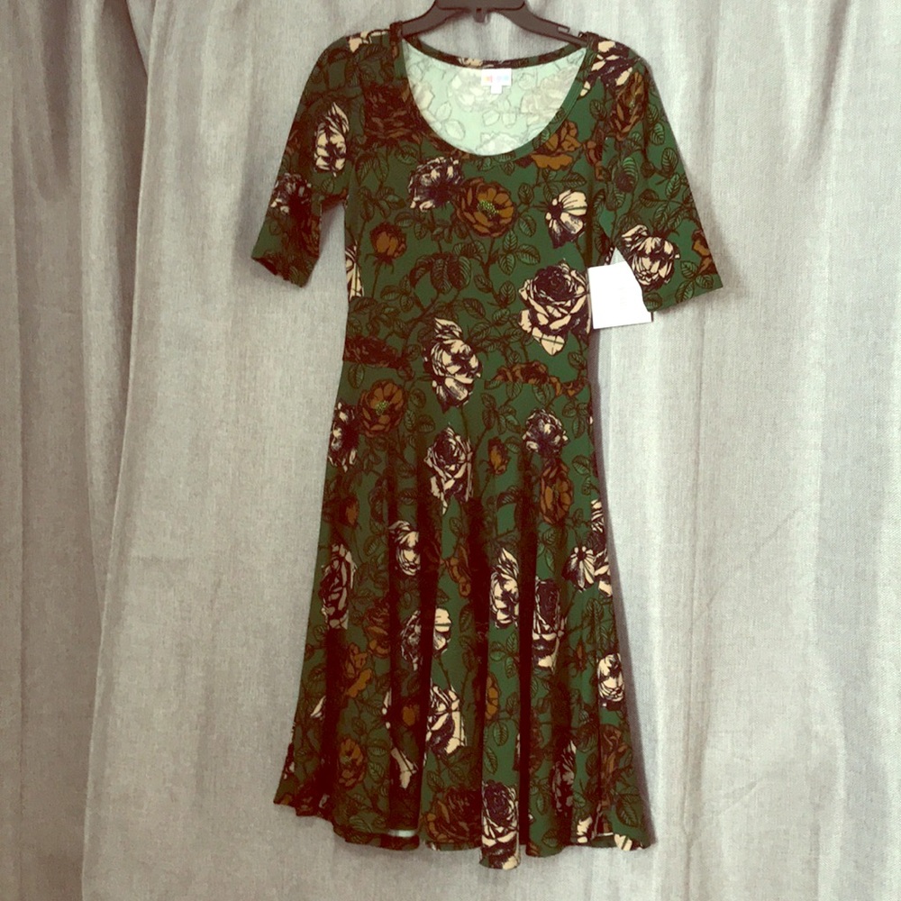 NWT LulaRoe Nicole Dress